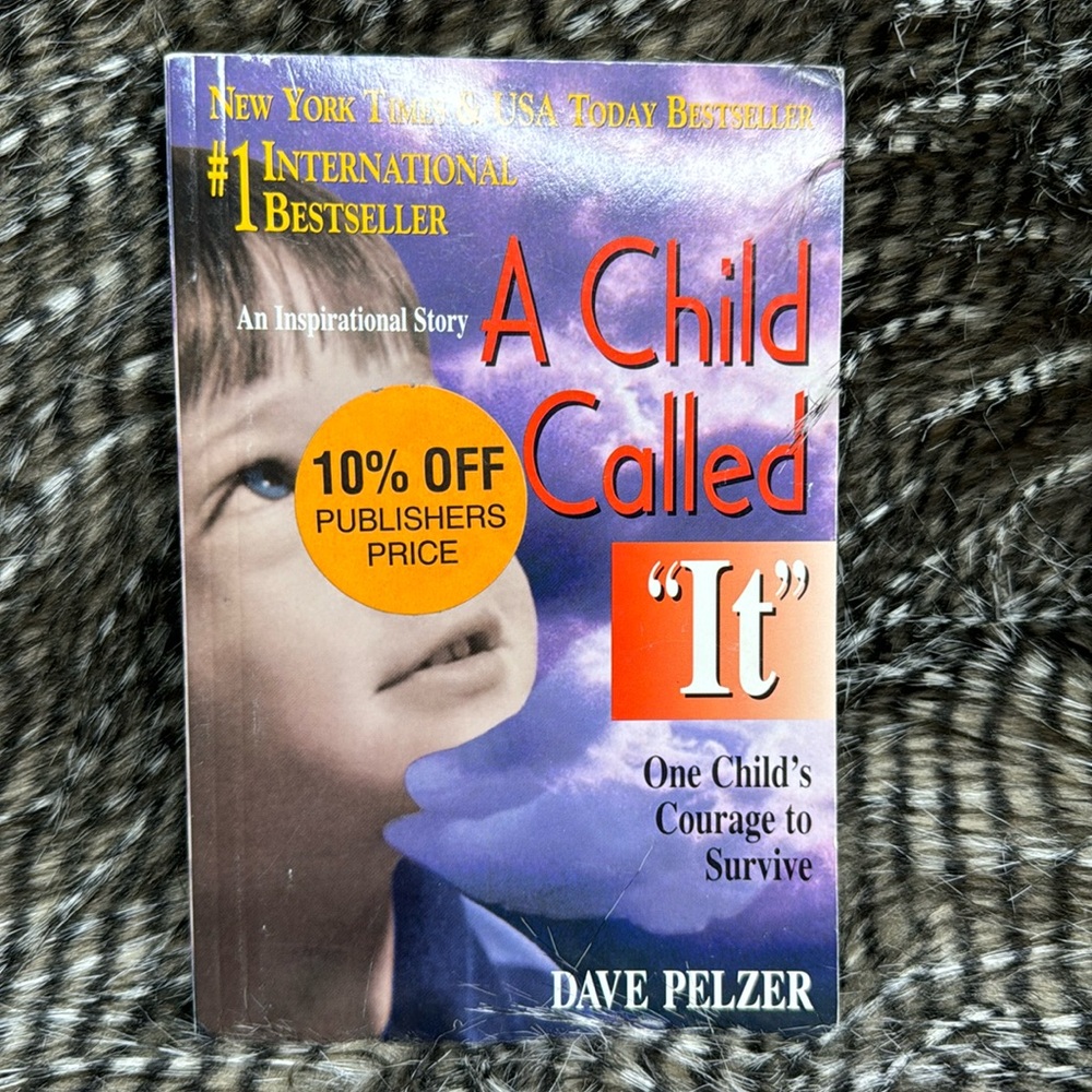 A Child Called “It” One Child’s Courage to Survive by Dave Pelzer Bestseller